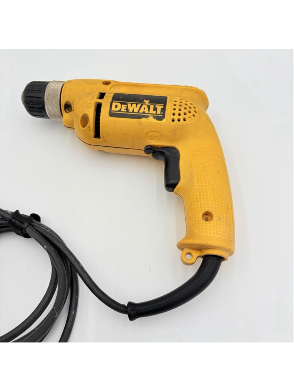 DEWALT D21009 3/8” VSR CORDED DRILL 6A Variable Speed Keyless Chuck TESTED